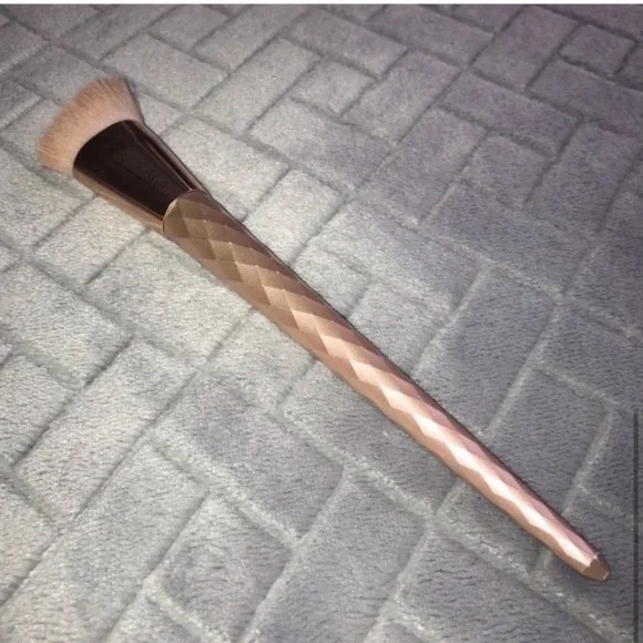 🪞 NEW contour makeup metallic pink brush - Picture 4 of 5